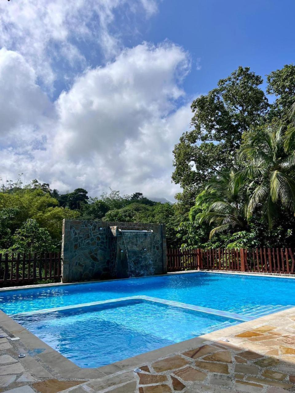Arca Tayrona Restaurant & Hostal Los Naranjos Exterior photo